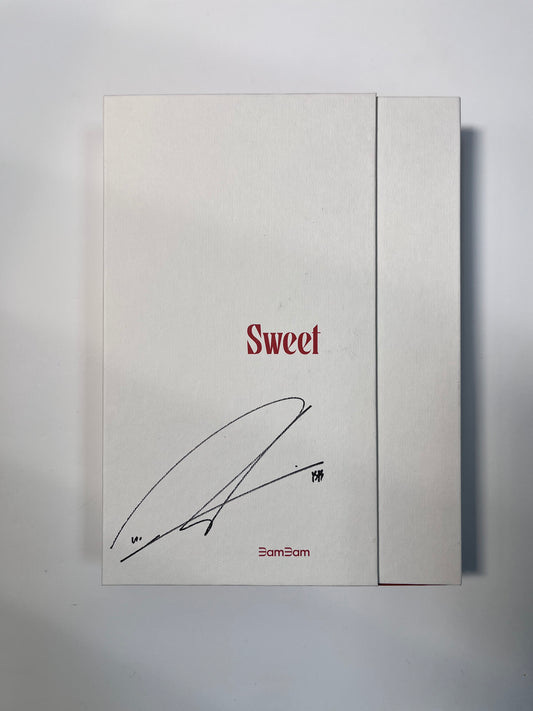 뱀뱀 (BamBam) - 정규1집 [Sour & Sweet] (Sweet ver.) AUTOGRAPHED ALBUM